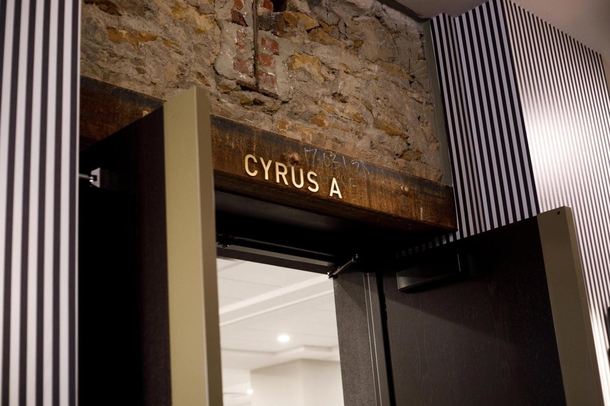 Cyrus Hotel, Topeka, A Tribute Portfolio Hotel Exteriör bild